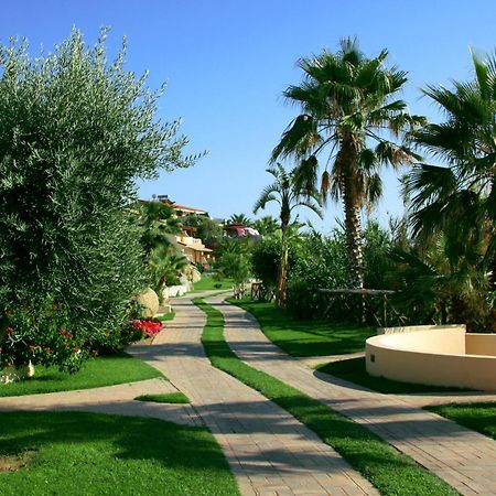 Hotel Villaggio Cala Di Volpe Capo Vaticano Ngoại thất bức ảnh