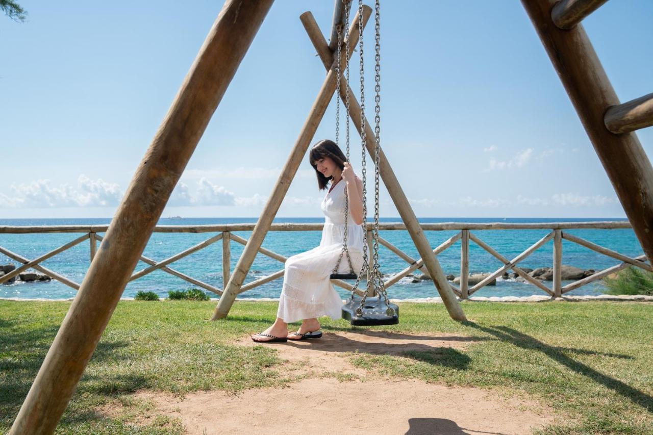 Hotel Villaggio Cala Di Volpe Capo Vaticano Ngoại thất bức ảnh