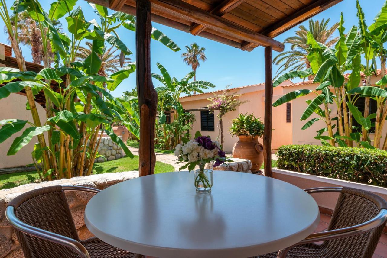 Hotel Villaggio Cala Di Volpe Capo Vaticano Ngoại thất bức ảnh