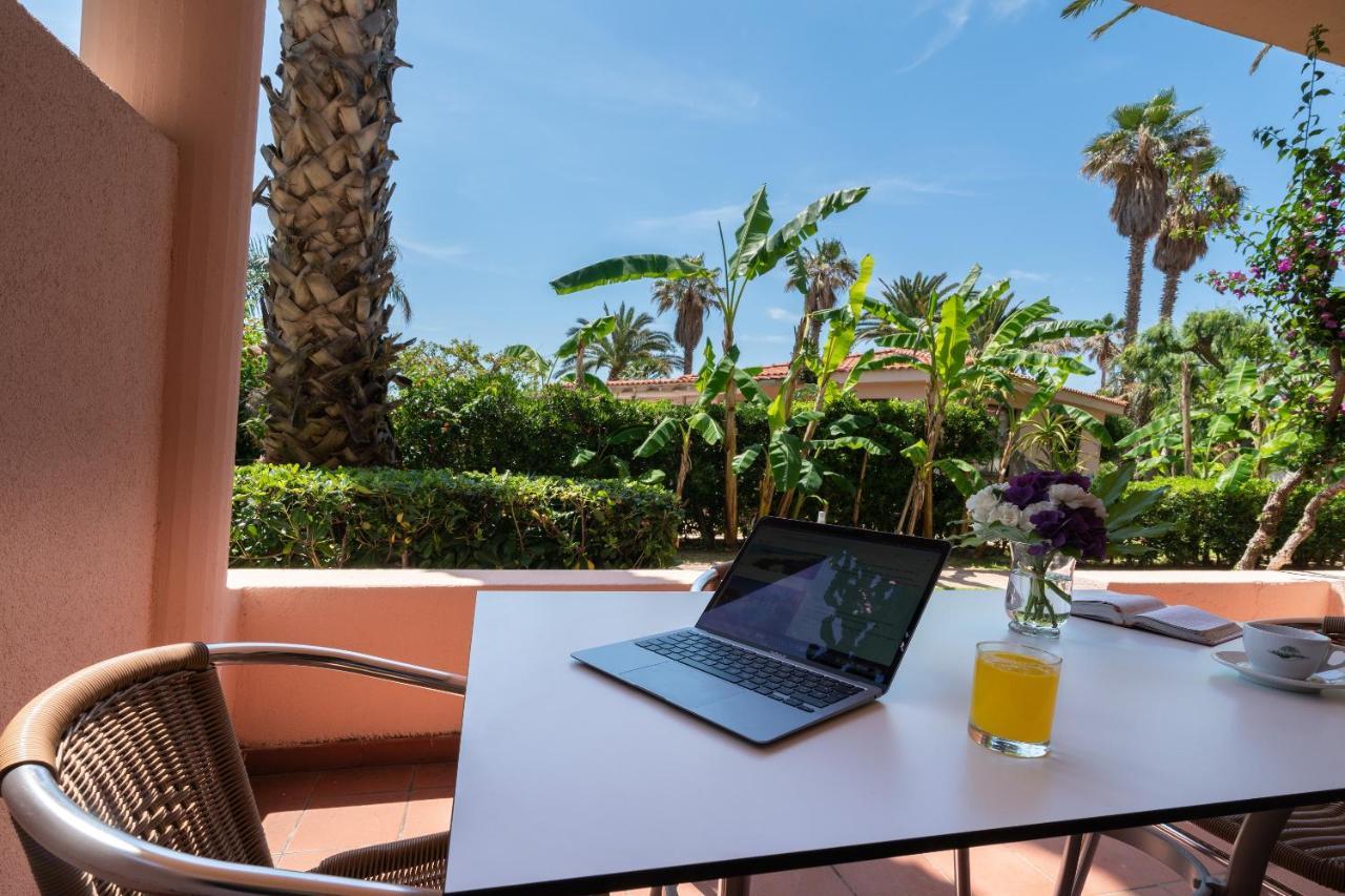 Hotel Villaggio Cala Di Volpe Capo Vaticano Ngoại thất bức ảnh