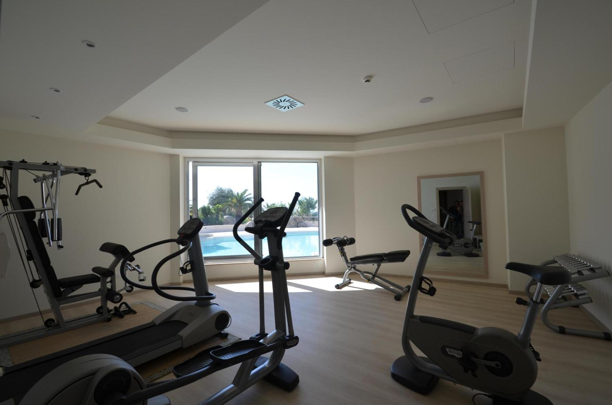 Hotel Villaggio Cala Di Volpe Capo Vaticano Ngoại thất bức ảnh