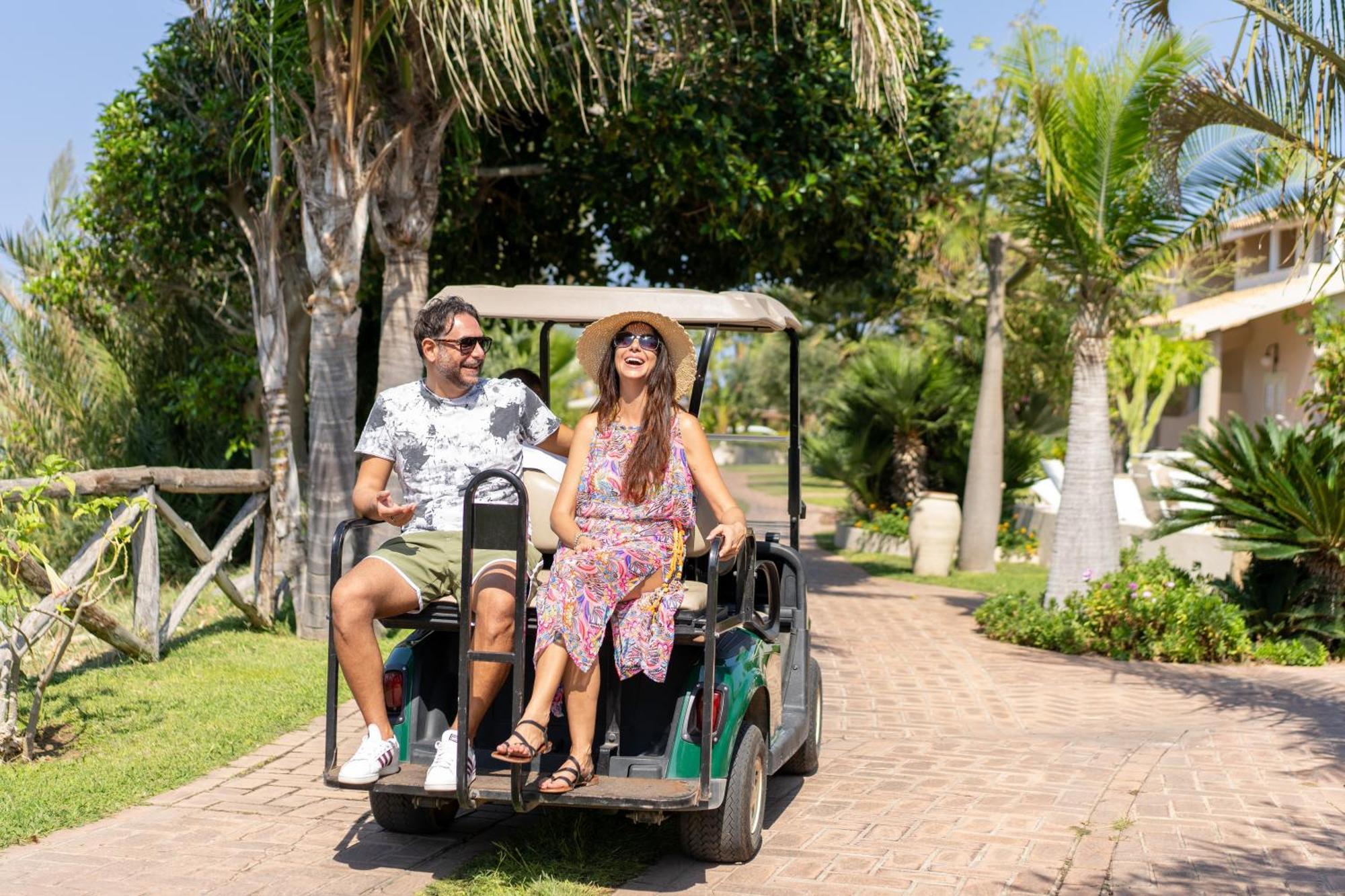 Hotel Villaggio Cala Di Volpe Capo Vaticano Ngoại thất bức ảnh