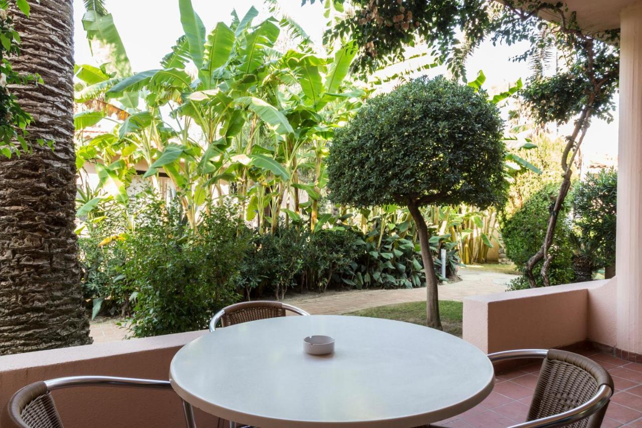 Hotel Villaggio Cala Di Volpe Capo Vaticano Ngoại thất bức ảnh